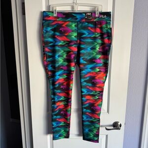 FILA, 3/4 stretchy leggings, NEW